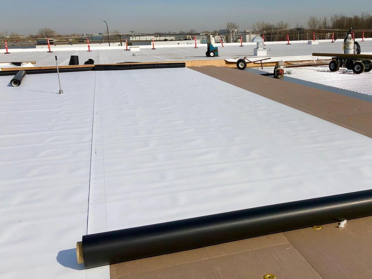 Residential roofing project